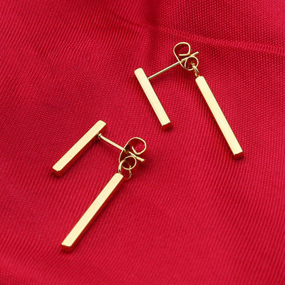 Stainless Steel Ear Pins On Both Sides Of Titanium Steel